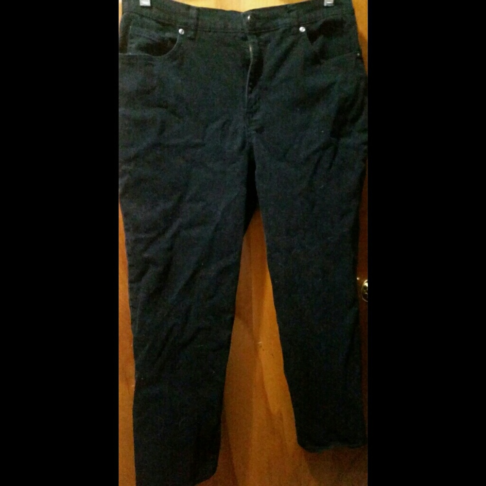 👽 BLACK CLASSIC FIT JEANS